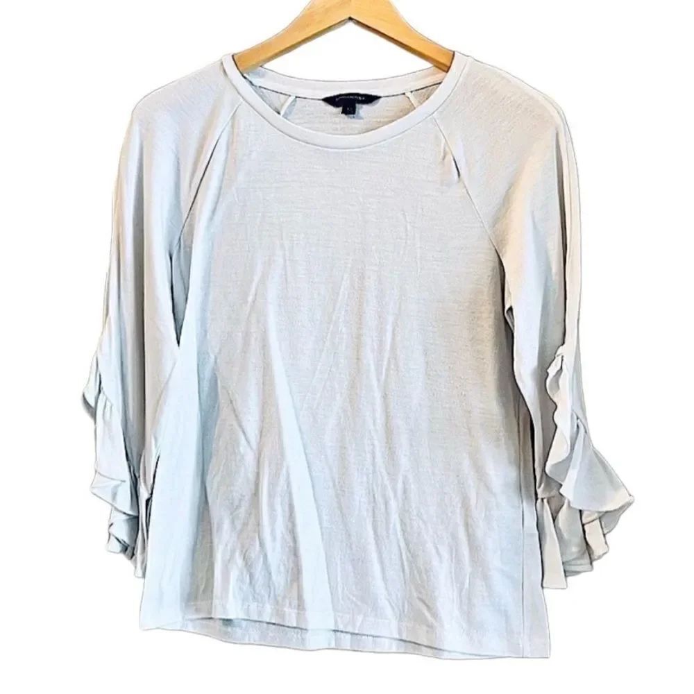 Banana Republic 3/4 Sleeve Ruffle Cuff Knit Top XS